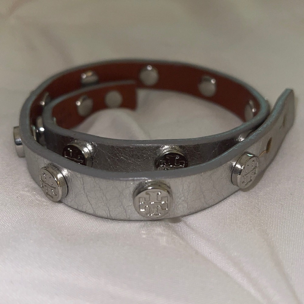 tory burch double wrap bracelet silver.